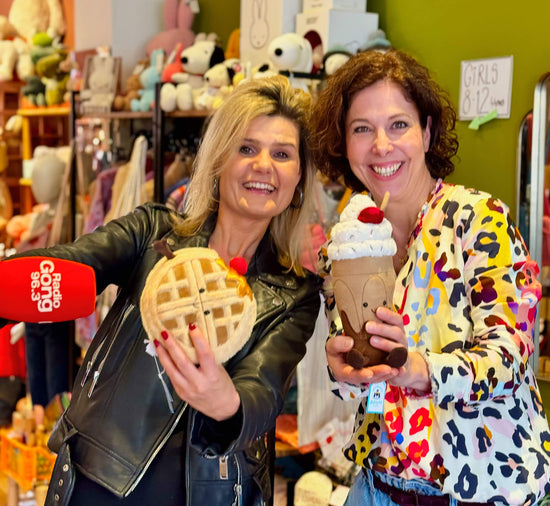 Nica's Cosmos mit Jellycat im Interview bei Radio Gong Moderatorin Natalie
