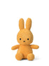 Miffy Corduroy ECO von Bon Ton Toys ist 23 cm hoch und handgemacht.