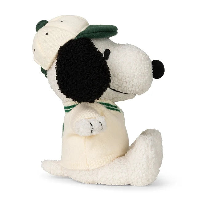 Snoopy ECO Tiny Teddy von Bon Ton Toys mit Sweatshirt und Cap in Beige-Grün – von hinten