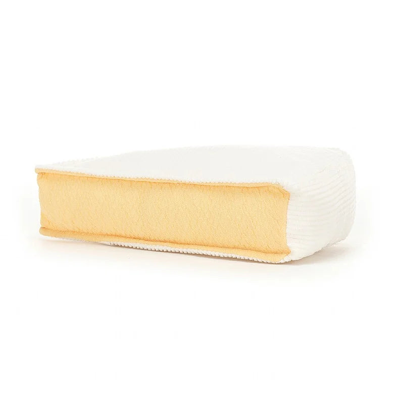Amuseables Brie. Aus der hauseigenen Jellycat Käse Serie.
