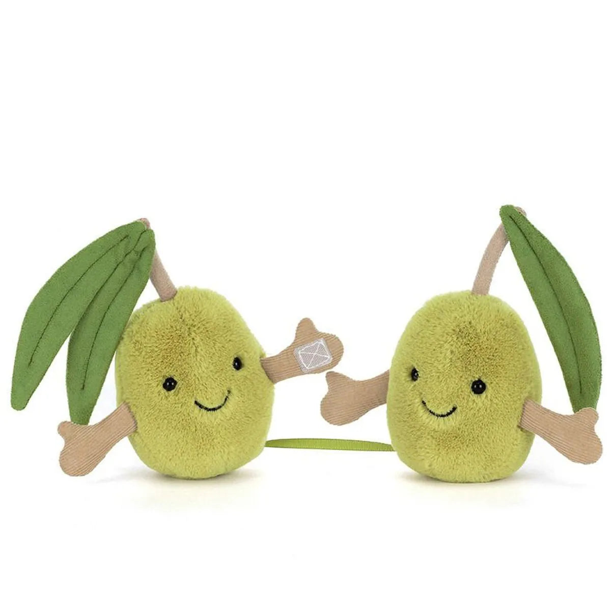 Jellycat Amuseables „Pair of Olives“, grüne Plüsch-Oliven mit Olivenblättern die Händchen halten und lächeln