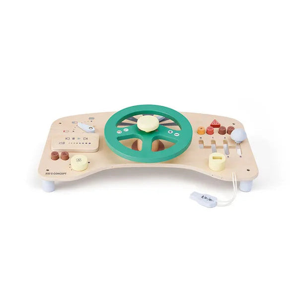 Holz-Aktivitätsbrett in Auto-Form mit verschiedenen Spielelementen zum Drehen und Schieben zur Förderung von Motorik und Konzentration für Kinder ab 12 Monaten