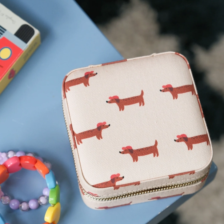 Schmuckkästchen „Dackel“ – praktische Schmuckschatulle für Ringe, Ketten und Ohrringe, ideales Geschenk für Dackel-Fans