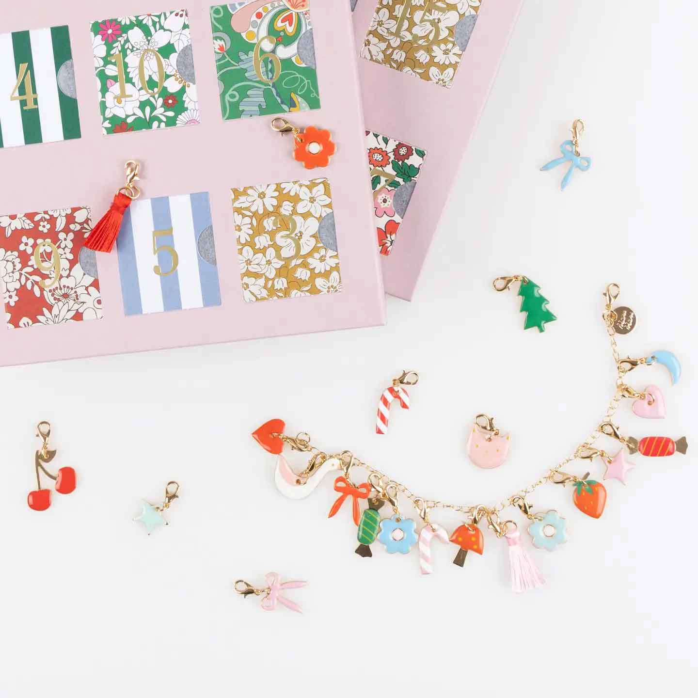 Meri Meri x Liberty Charm-Armband Adventskalender