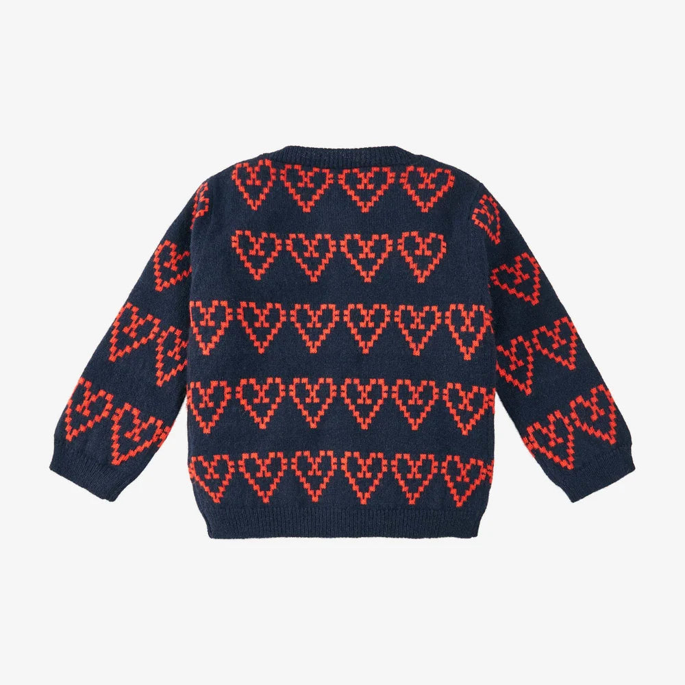 Rückseite Baby Cardigan LITTLE HEARTLINE von PAPA LOBSTER in Blau mit roten Herz-Details aus feinem Kaschmir