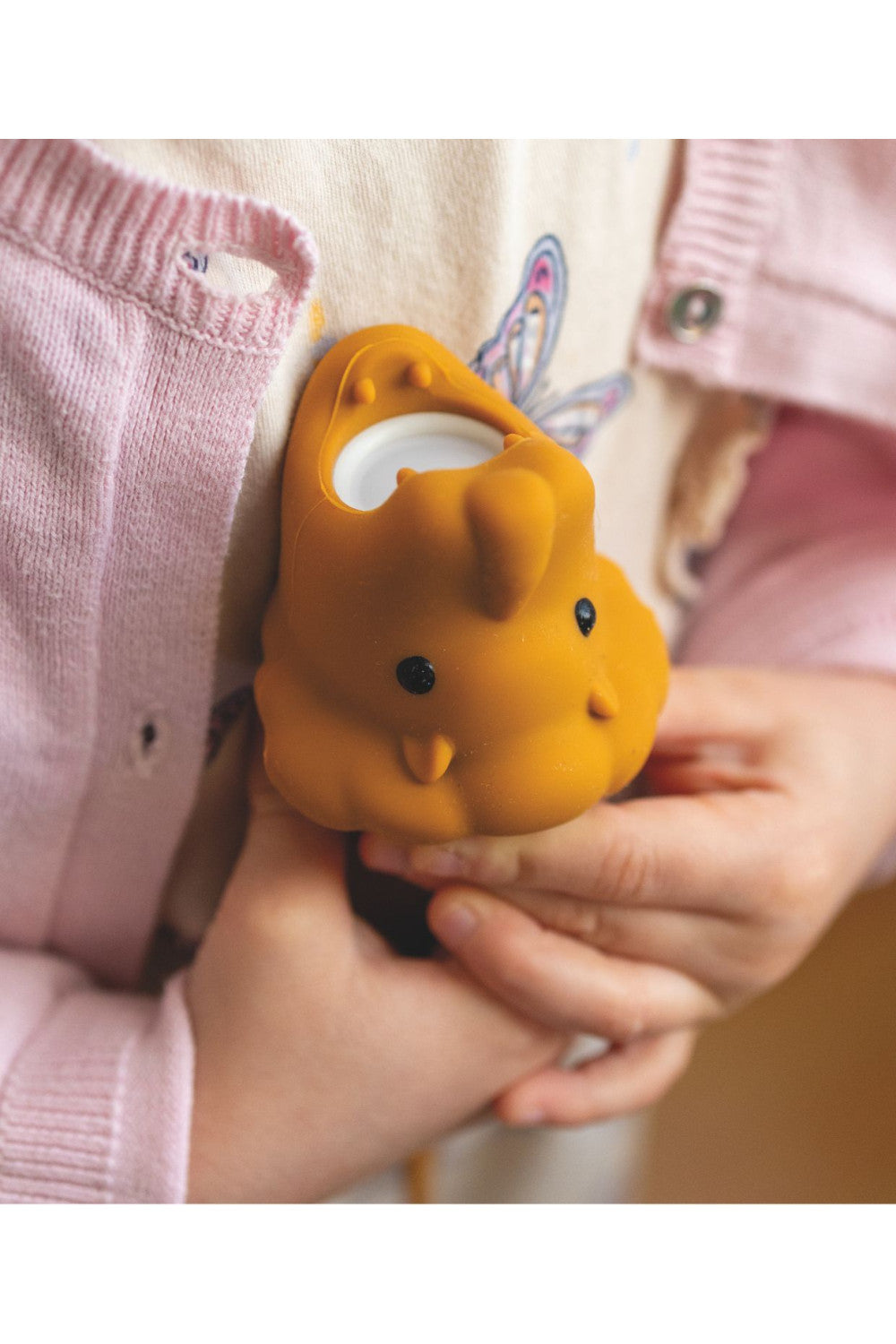 Löwen-Taschenlampe in hellbraun für Kinder von Rabbit & Friends aus weichem Silikon