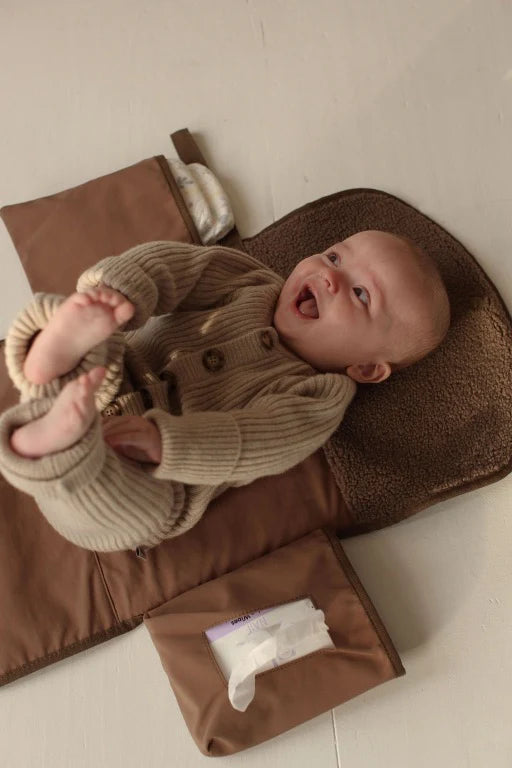 Teddy-Wickelauflage Plus in Braun als weiche Wickelunterlage für Babys, ideal für Erstausstattung und Geschenk zur Geburt