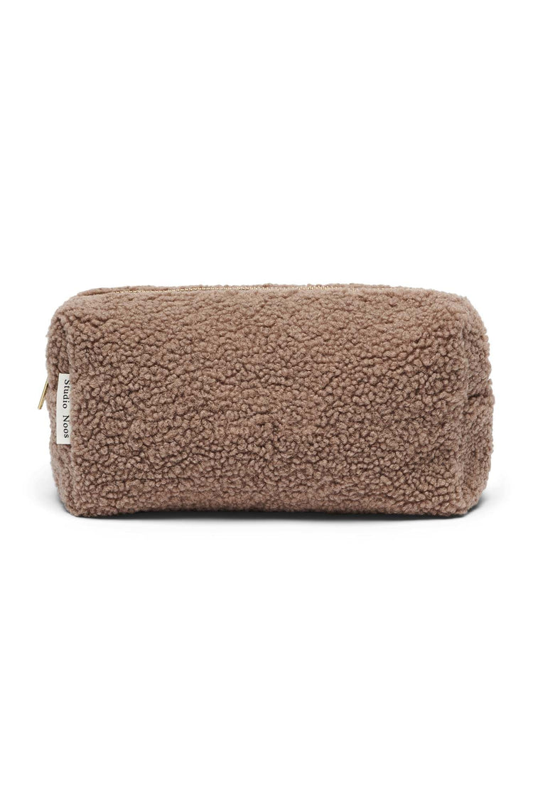 Kleine Kulturtasche aus Teddystoff von Studio Noos.
