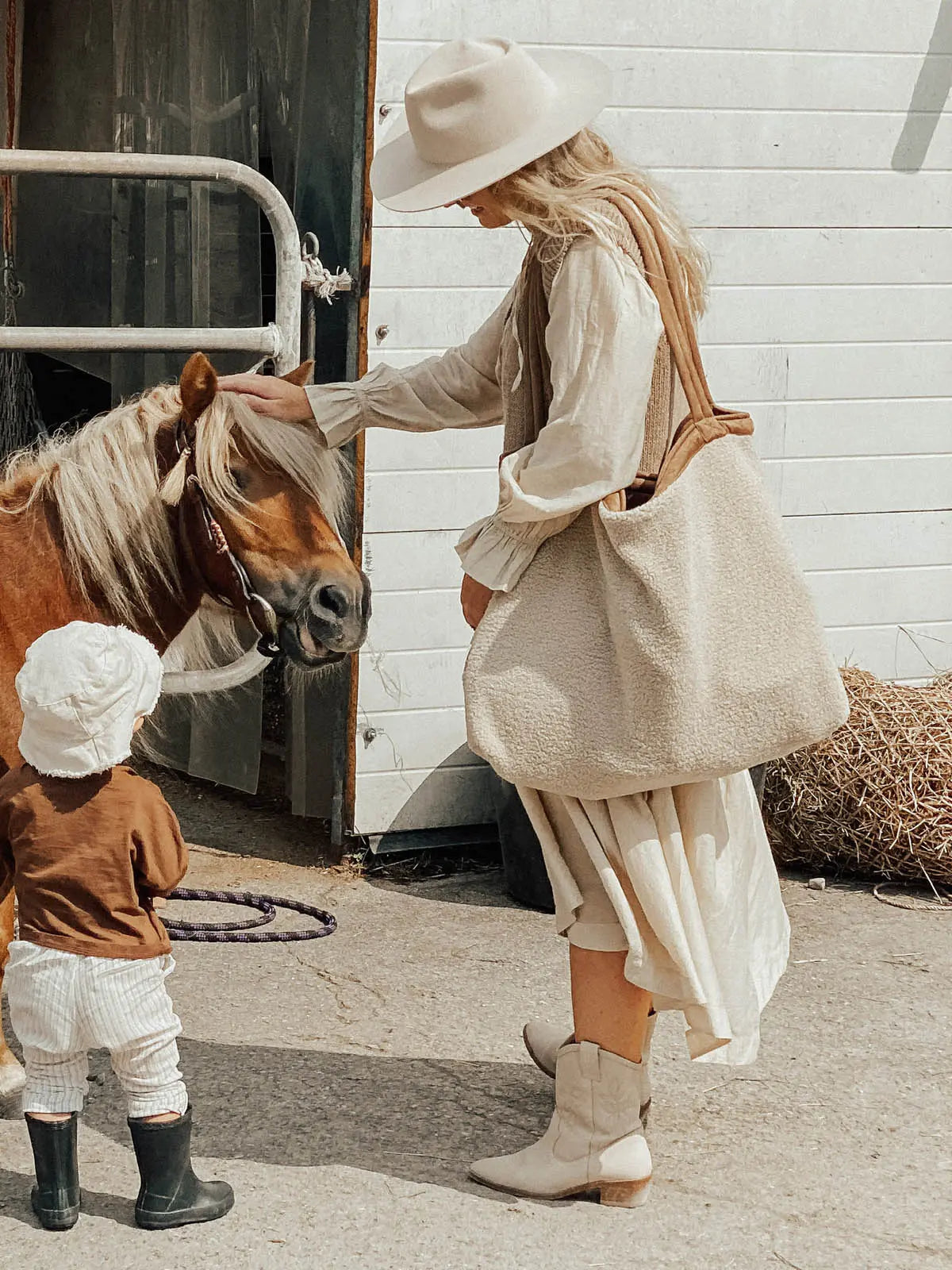 Teddy Lammy Mom Bag, Ecru von Studio Noos