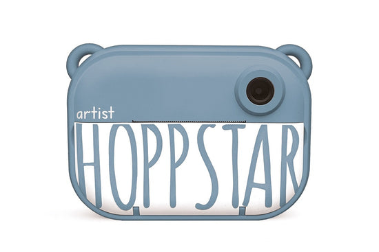 Frontansicht der Kinderkamera Artist mit Sofortbildfunktion von Hoppstar.