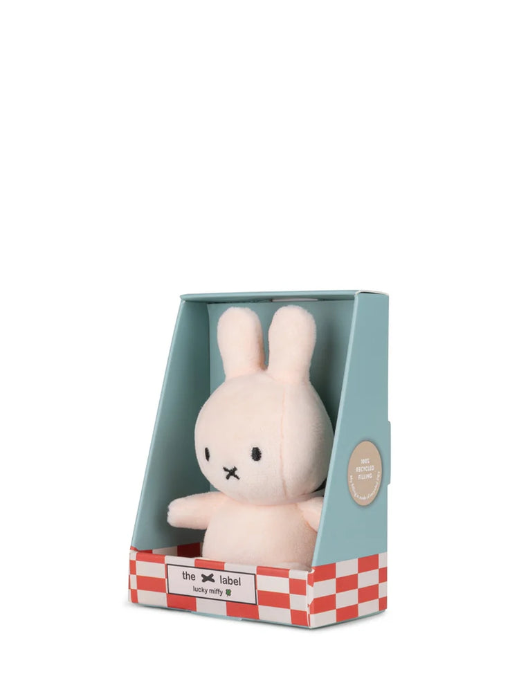 Cozy Miffy als Geschnek. Jede Miffy ist handmade und ein Unikat.