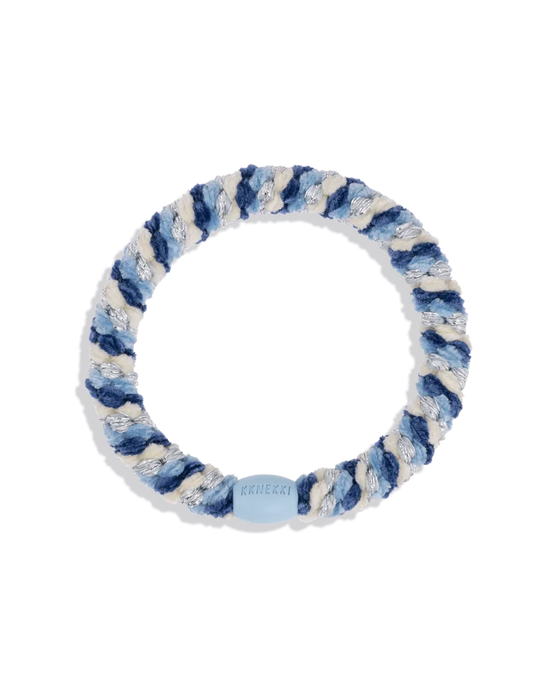 KKNEKKI Haargummi Mix Blue Silver Glitter – blau-silbernes, glitzerndes geflochtenes Haargummi als trendiges Armband