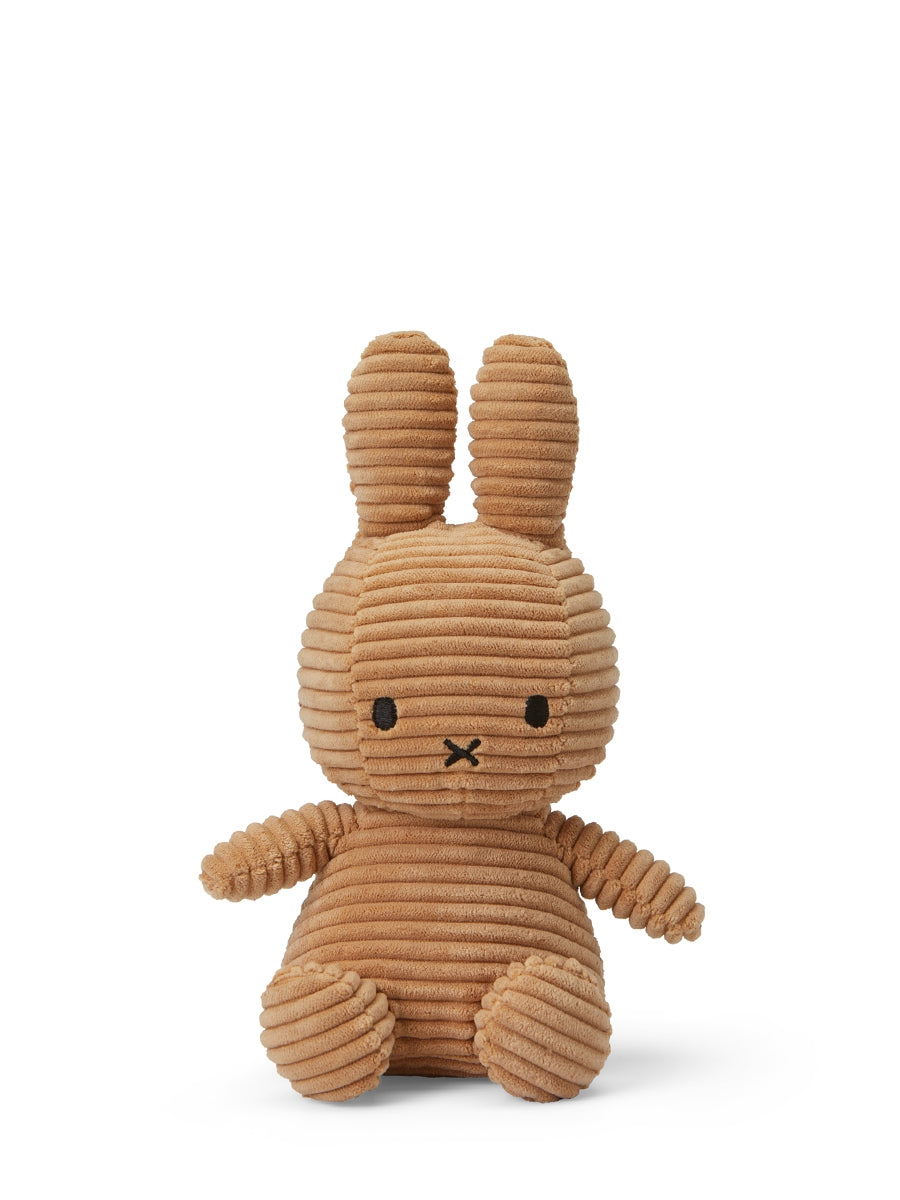 Miffy Hase sitzend in Cord Beige, 23 cm, von Bon Ton Toys, von vorne