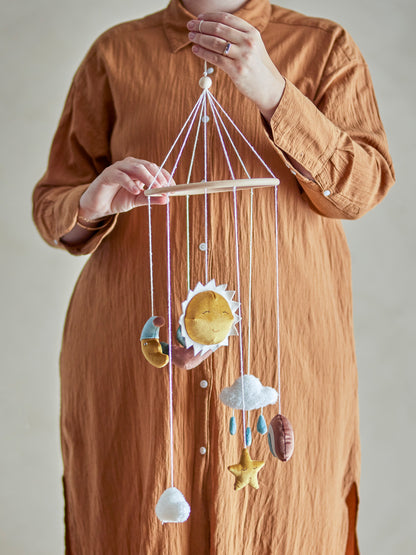 Mobile Vigge für Babys von Bloomingville MINI.