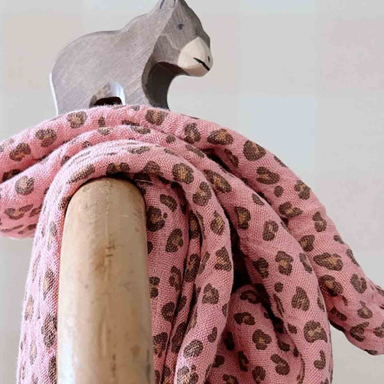 Swaddle Bianca, 70 x 70 cm leo geranie