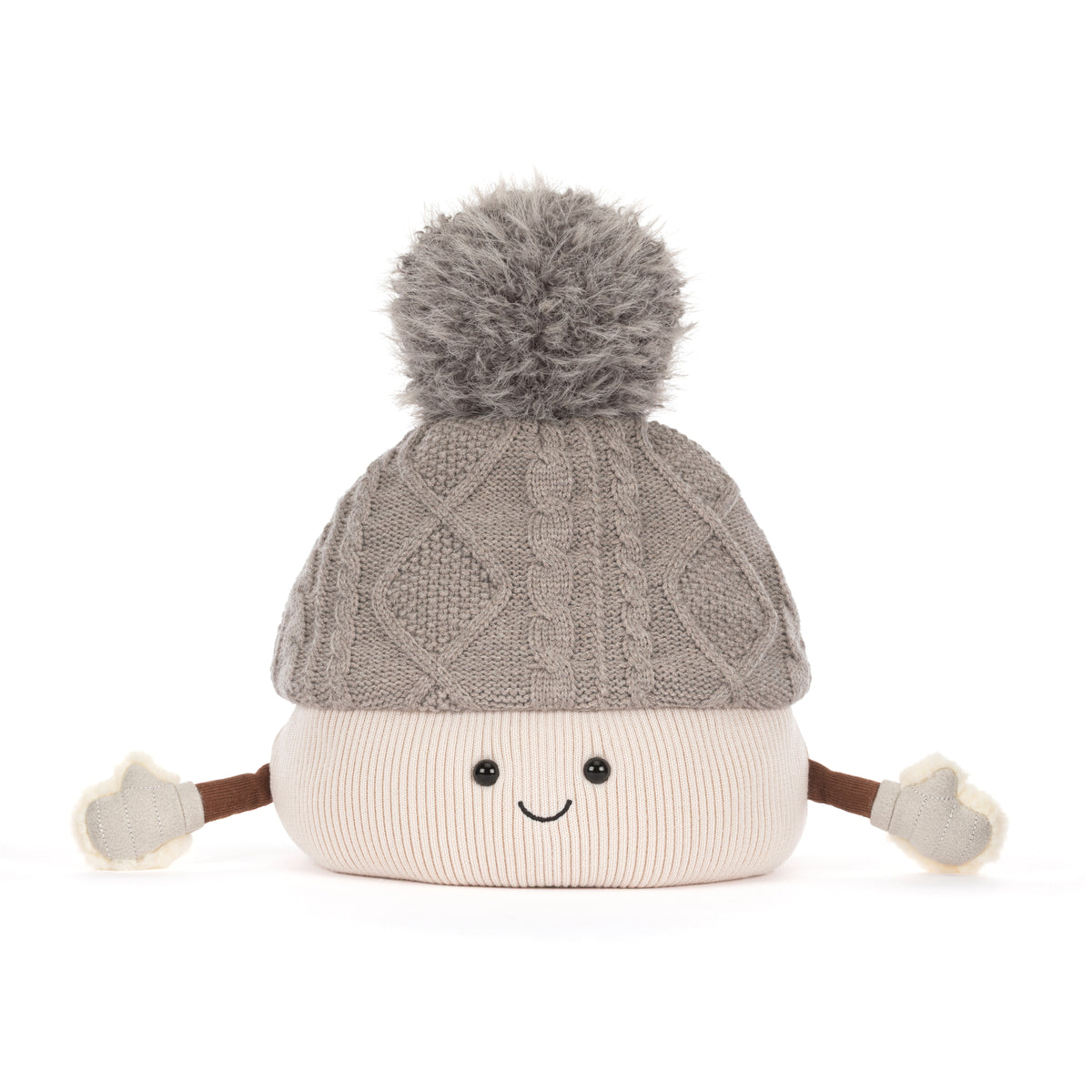 Jellycat Amuseables Pomilly Strickmütze in Grau mit großem Flausch-Bommel, behandschuhten Händen und lachendem Gesicht von vorne