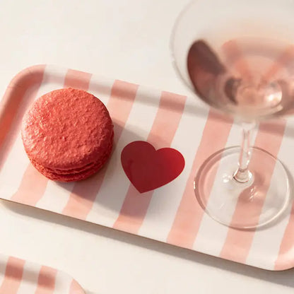 Kaffeetablett „Rosa Streifen“ aus Birkenholz – stilvolles Geschenk und Deko zum Valentinstag