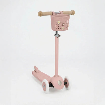 BANWOOD PIN &amp; RIDE Korb in Dusty 
Rose mit Pins am Scooter befestigt