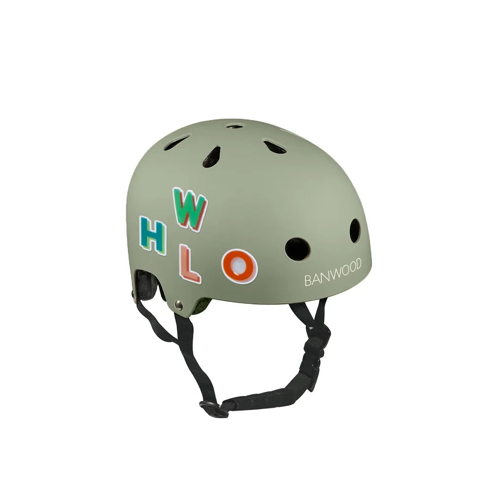 Kinderhelm mit BANWOOD reflektierenden Stickern mit bunten Buchstaben