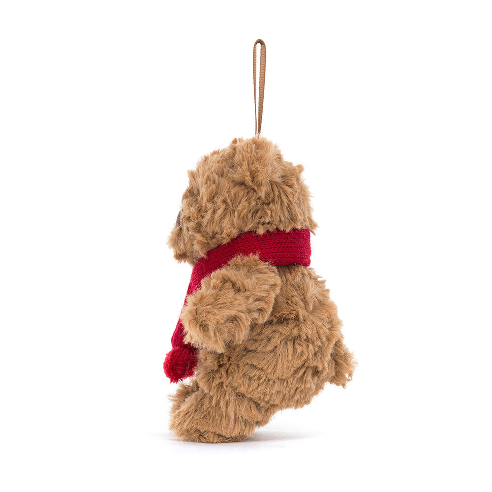 Seitenansicht Bartholomew Bear Decoration von Jellycat.