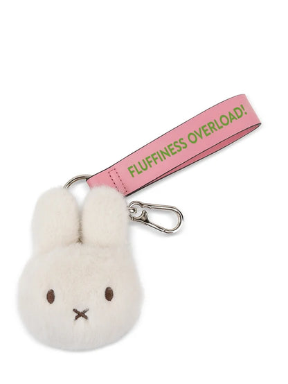 Miffy ECO Fuzzy Bag Charm in Offwhite von Bon Ton Toys mit „FLUFFINESS OVERLOAD!“-Schlaufe von vorne
