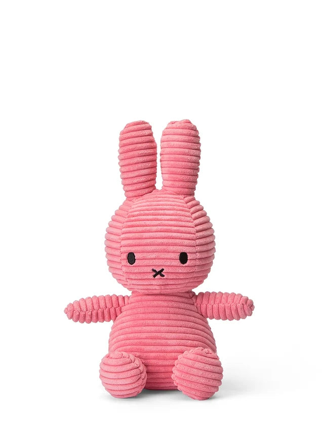 Miffy ECO Corduroy aus Cord in der Farbe Bubblegum Pink, 23 cm – sitzend von vorne