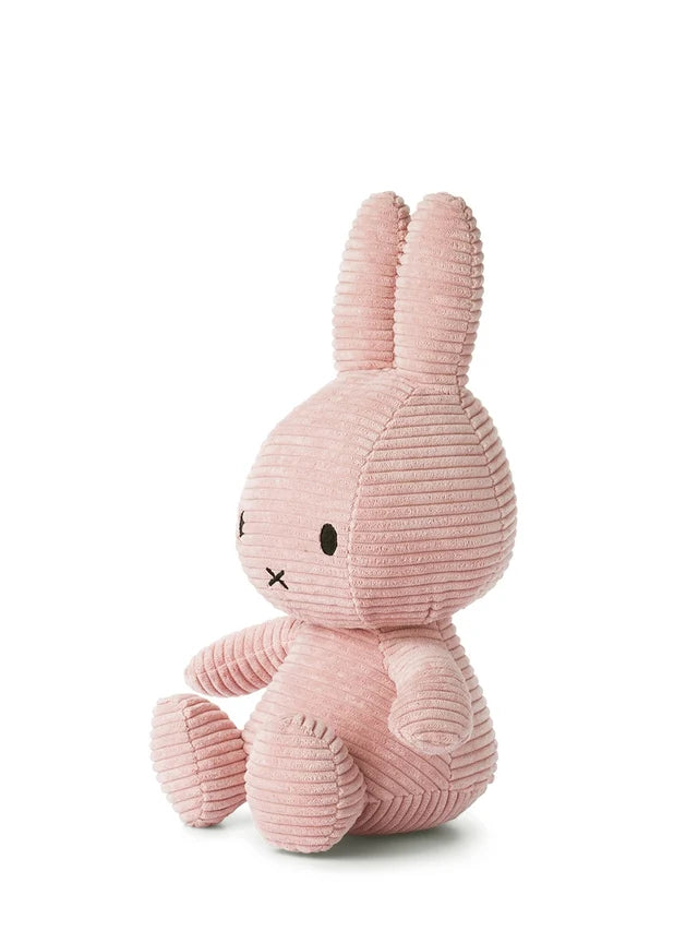 Pinke Miffy ECO Corduroy aus Cordstoff, 33 cm, von Bon Ton Toys – sitzend von der Seite
