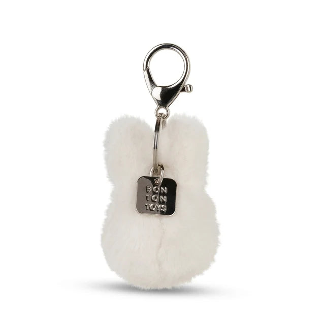 Offwhite Miffy Plüschkopf Schlüsselanhänger von hinten mit silbernem Bon Ton Toys Anhänger