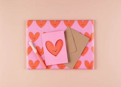 Geschenkpapier von Rumble Cards mit Herzmotiv