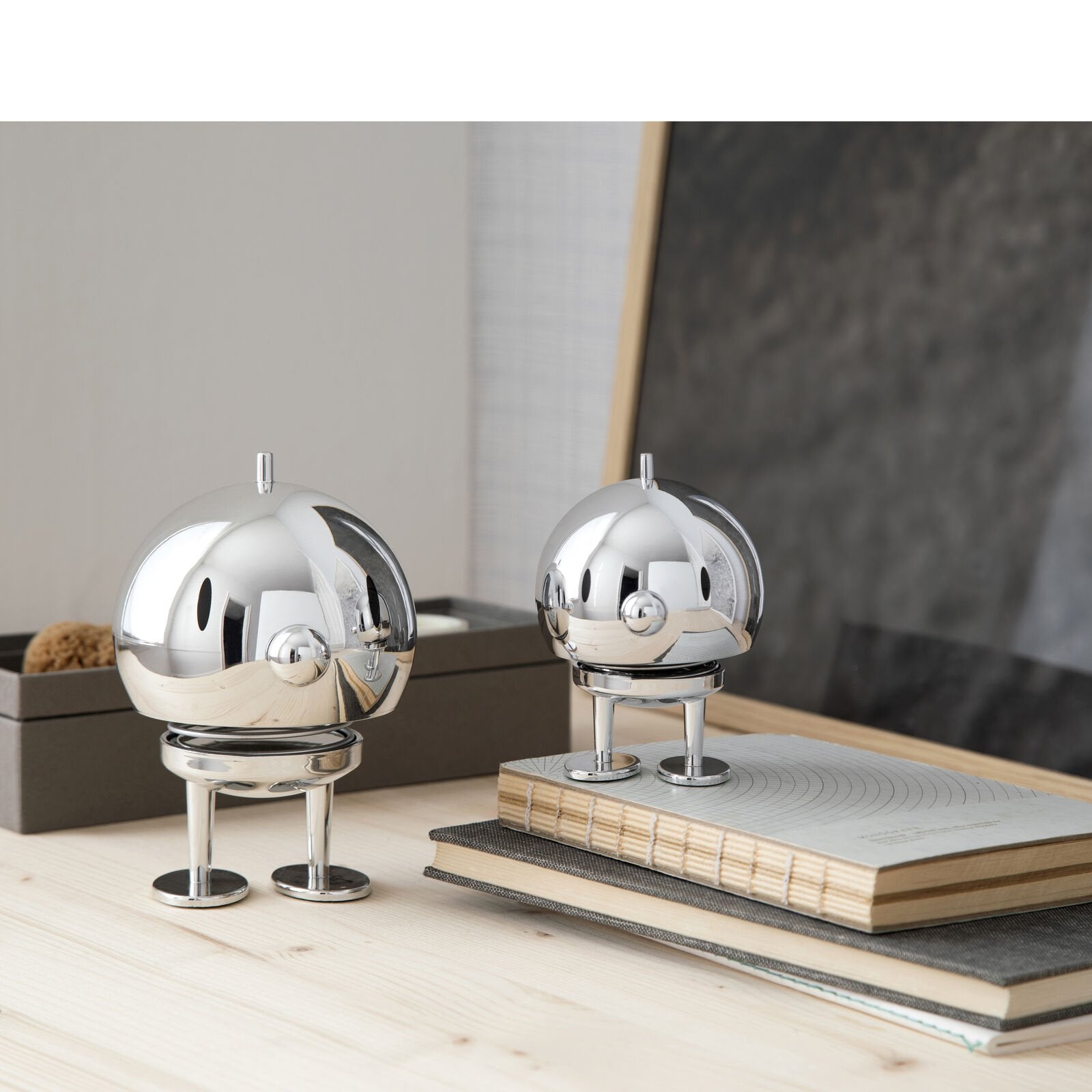 Hoptimist „Bumble“, L, Chrome – fröhliche Wackelfigur, Designfigur und kleiner Glücksbringer für Zuhause &amp; Büro