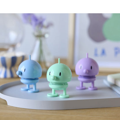 Hoptimist Bumble M in Mint als fröhliche Wackelfigur, ausgefallene Geschenkidee und kleiner Glücksbringer 