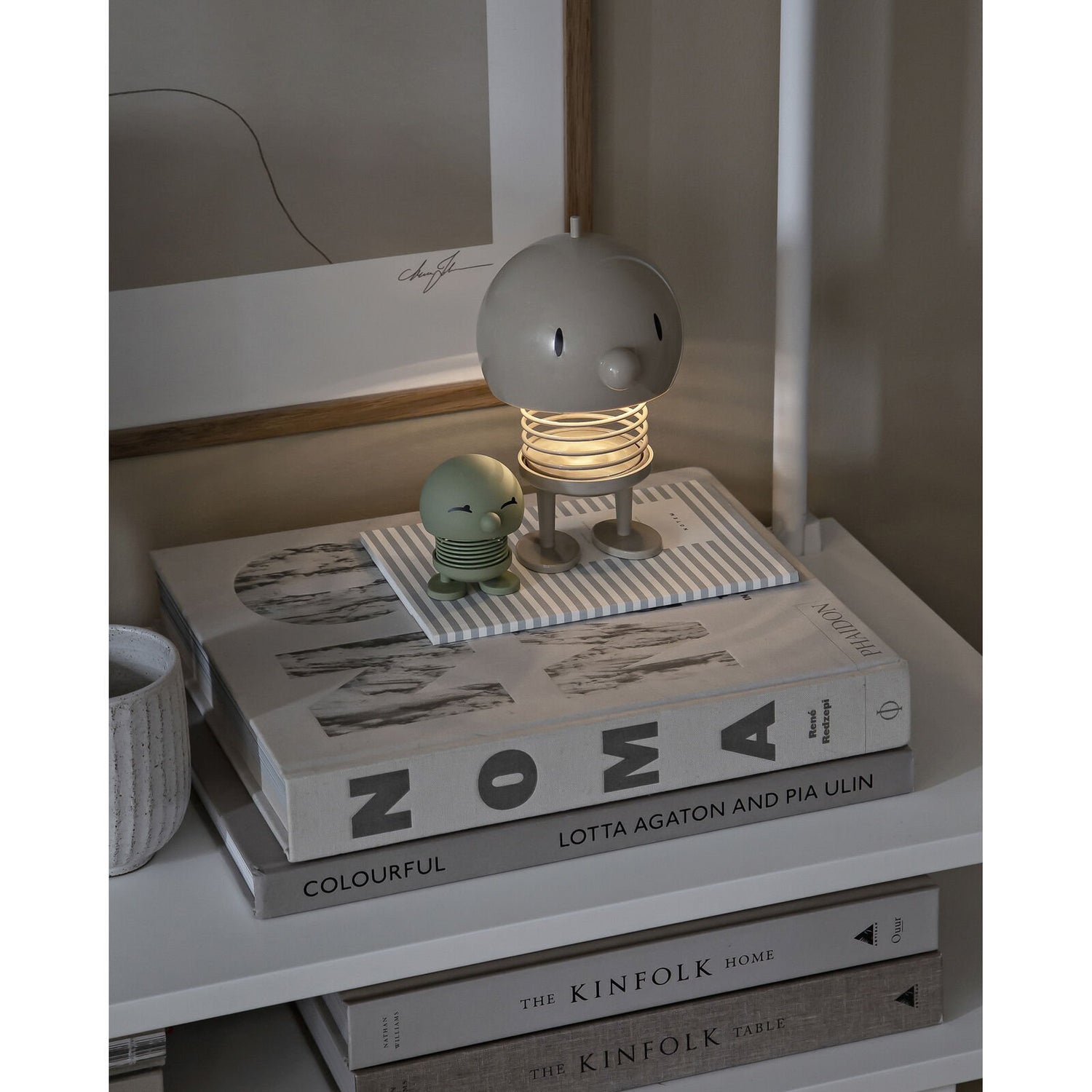 Hoptimist Bumble LED-Lampe in Größe L, kabellose Tischlampe mit Touch-Funktion, 15 cm hoch, Designlampe für Wohn- und Kinderzimmer.