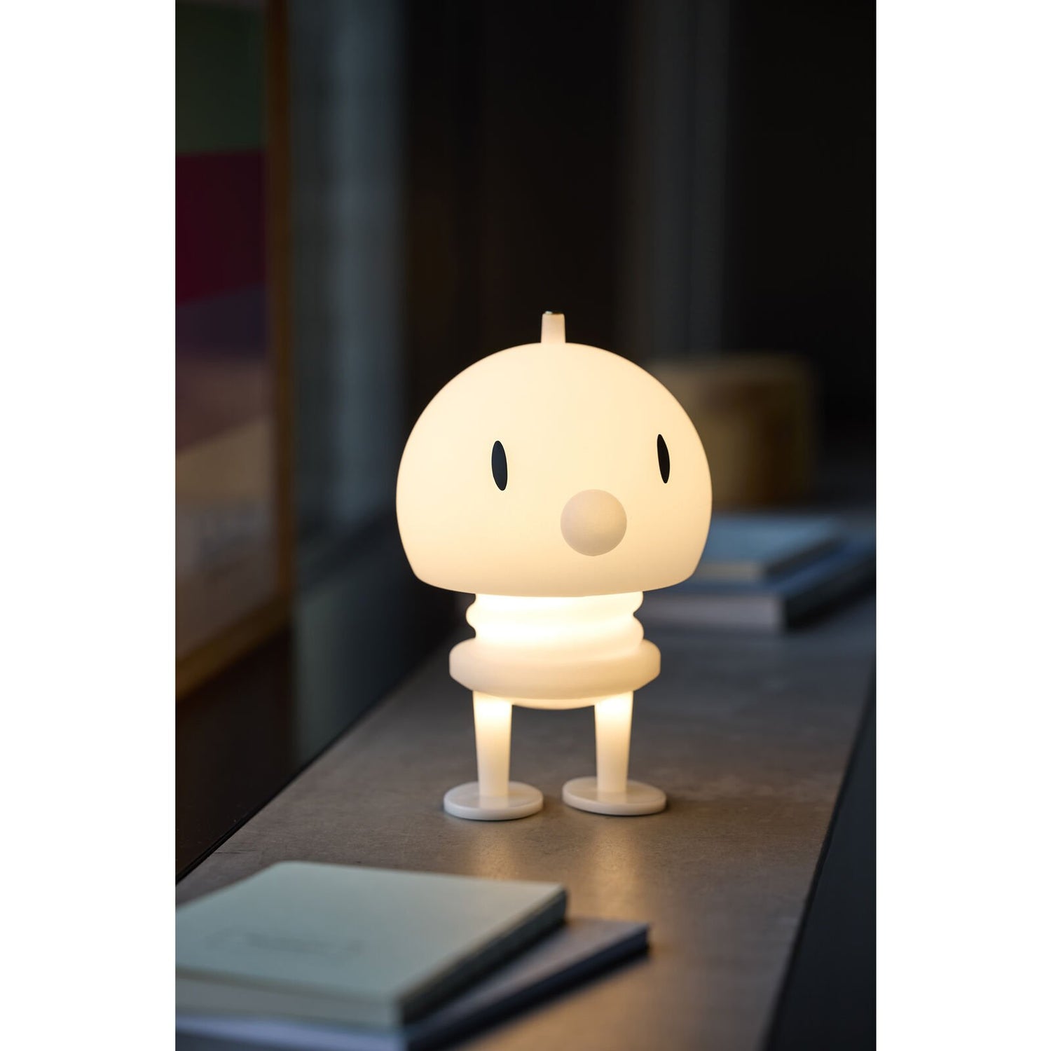 Hoptimist Soft PE-Lampe XL in Weiß, kabellose Tischlampe mit Touch-Funktion im Bumble-Design, 23 cm hoch