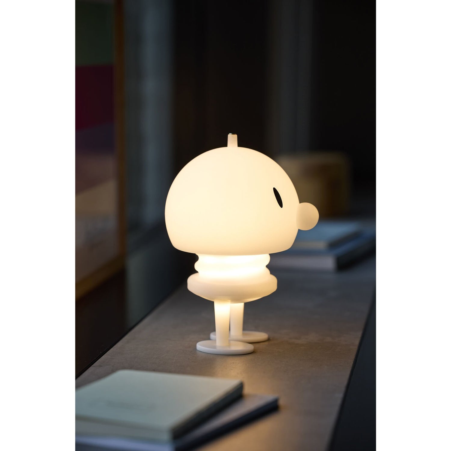 Hoptimist Soft PE-Lampe XL in Weiß, kabellose Tischlampe mit Touch-Funktion im Bumble-Design, 23 cm hoch