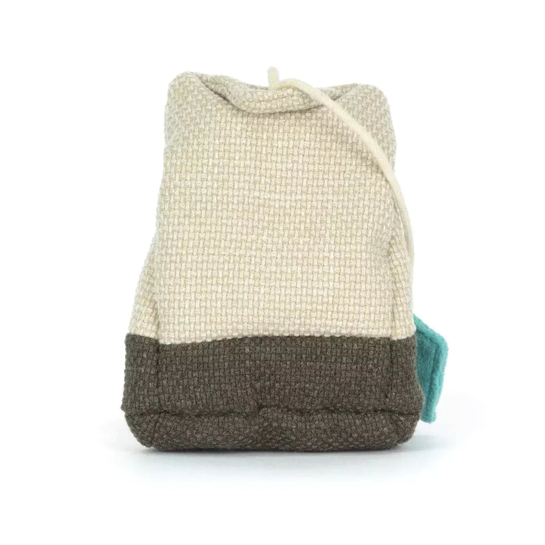 Jellycat Amuseables Steepy Tea Bag, Teebeutel aus Stoff mit lächelndem Gesicht und Beinchen