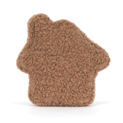 Jellycat Amuseables Molasi Cookie – flauschiger brauner Keks in Form eines Lebkuchenhauses, von hinten.