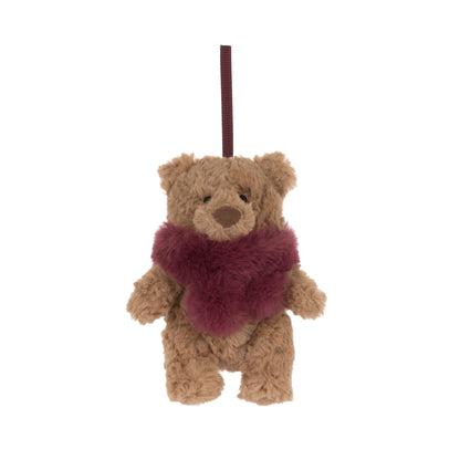 Jellycat Bartholomew Bear Winter Warmer Decoration – brauner Plüschbär mit flauschigem bordeauxrotem Schal und Aufhängeschlaufe als Weihnachtsbaumschmuck, von vorne.