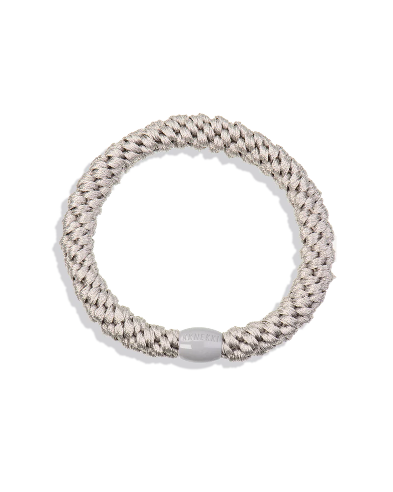 KKNEKKI Haargummi Linen – zartes Haarband &amp; modisches Armband, im Onlineshop von Nica’s Cosmos.