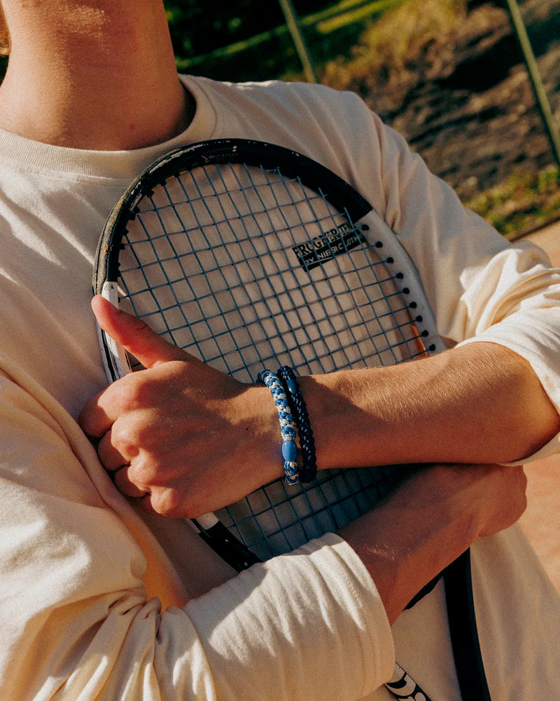 KKNEKKI Haargummi Electric Blue Glitter Silver Glitter Stripe – stylisches Haarband &amp; glitzerndes Armband bei Nica’s Cosmos.