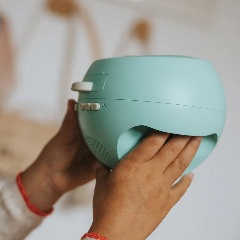 KIDYSTAR Planetarium Ozean – Projektor mit 6 Bildscheiben, Nachtlicht und Bluetooth fürs Kinderzimmer