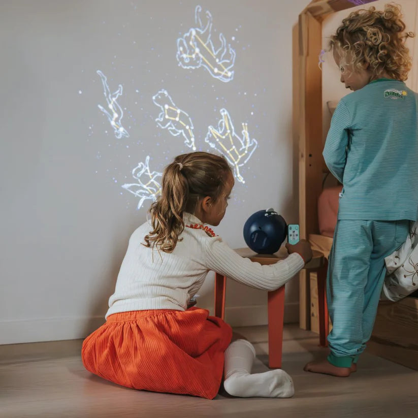 Kidystar Planetarium Weltraum – Projektor für Sternenhimmel mit 6 Bildscheiben und Nachtlicht