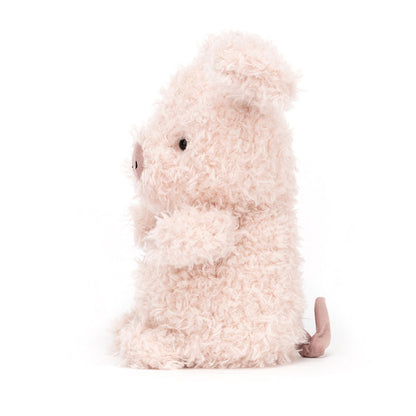 Seitenansicht: Jellycat Little Pig – sitzendes rosa Schweinchen-Kuscheltier mit kleinen Ferkelfüßchen, Ringelschwänzchen und zierlichem Rüssel.