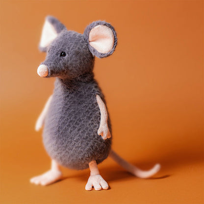 Lachlan Sad Rat von Jellycat. 