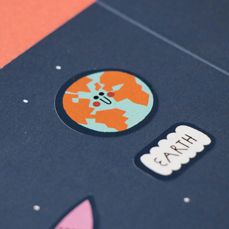 londji Sticker-Set "SPACE STICKERS" mit 150 lösbaren Aufklebern und Hintergrund zum Bekleben