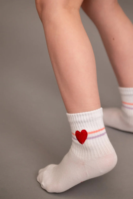 Kindersocken von My Day My Dream. Mit aufgesticktem roten Herz.