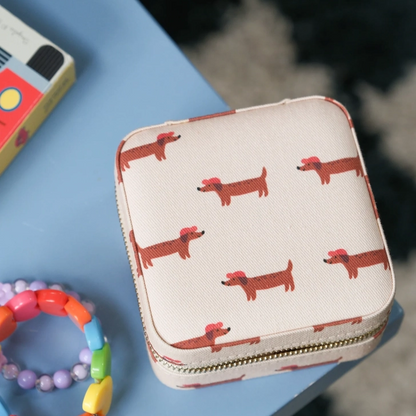 Schmuckkästchen „Dackel“ – praktische Schmuckschatulle für Ringe, Ketten und Ohrringe, ideales Geschenk für Dackel-Fans