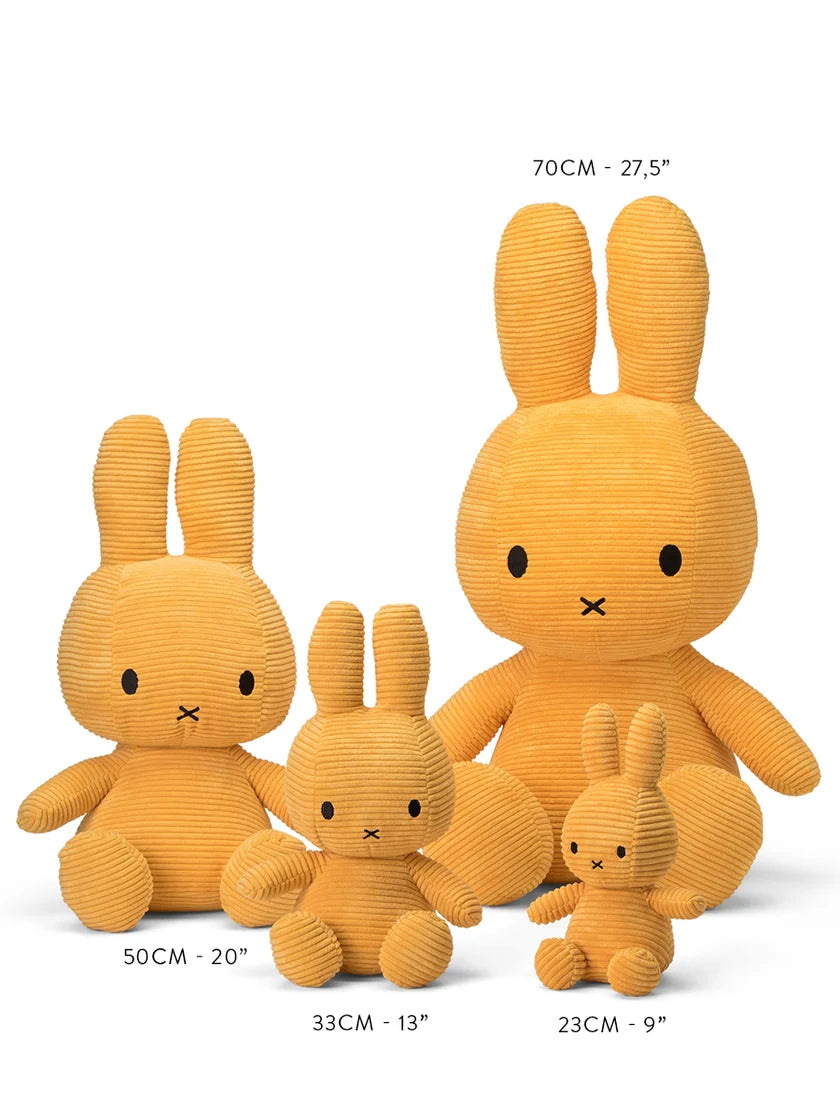 Übersicht aller Miffy Corduroy Größen. 23cm - 33cm - 50cm - 70cm.