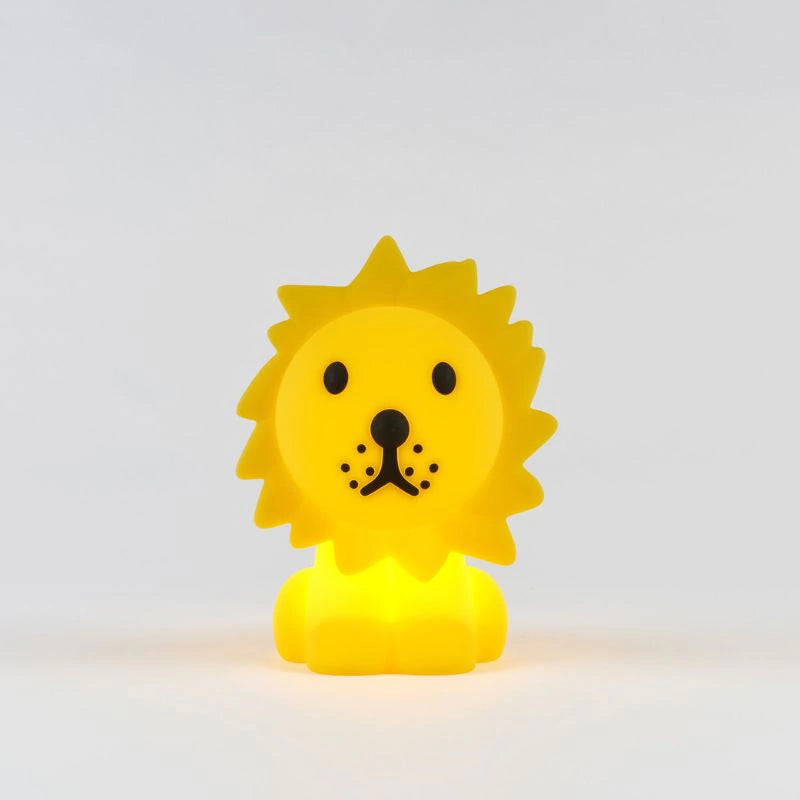 Bundle of Light Lion Lampe von Mr Maria bei Nica&
