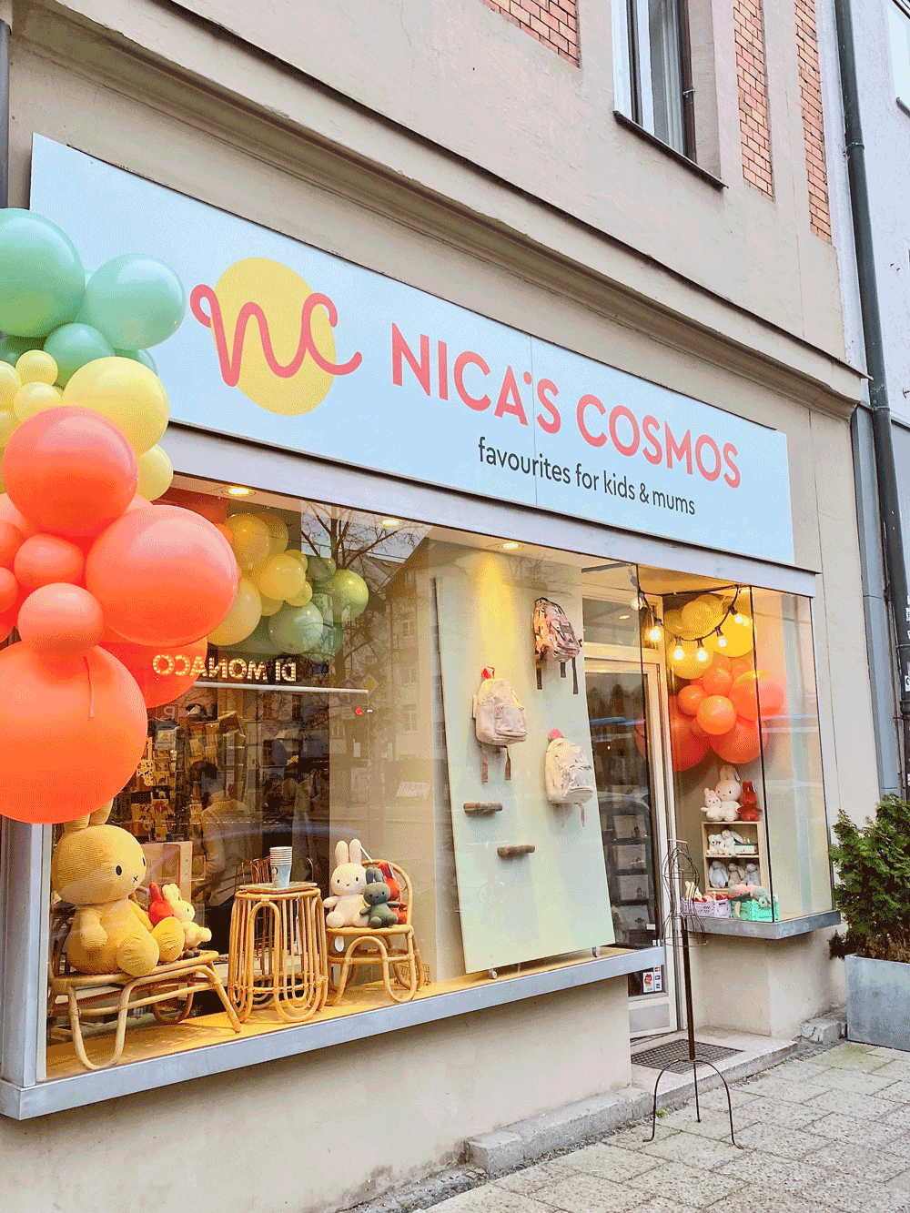 Nicas Cosmos Kinderladen mit Mode für Mamas