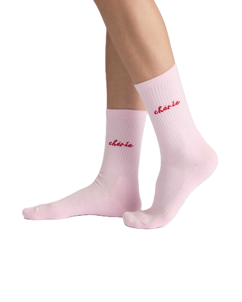 CHÉRIE Damensocken rosa mit rotem Schriftzug aus Bio-Baumwolle Damen-Accessoire Geschenk Valentinstag